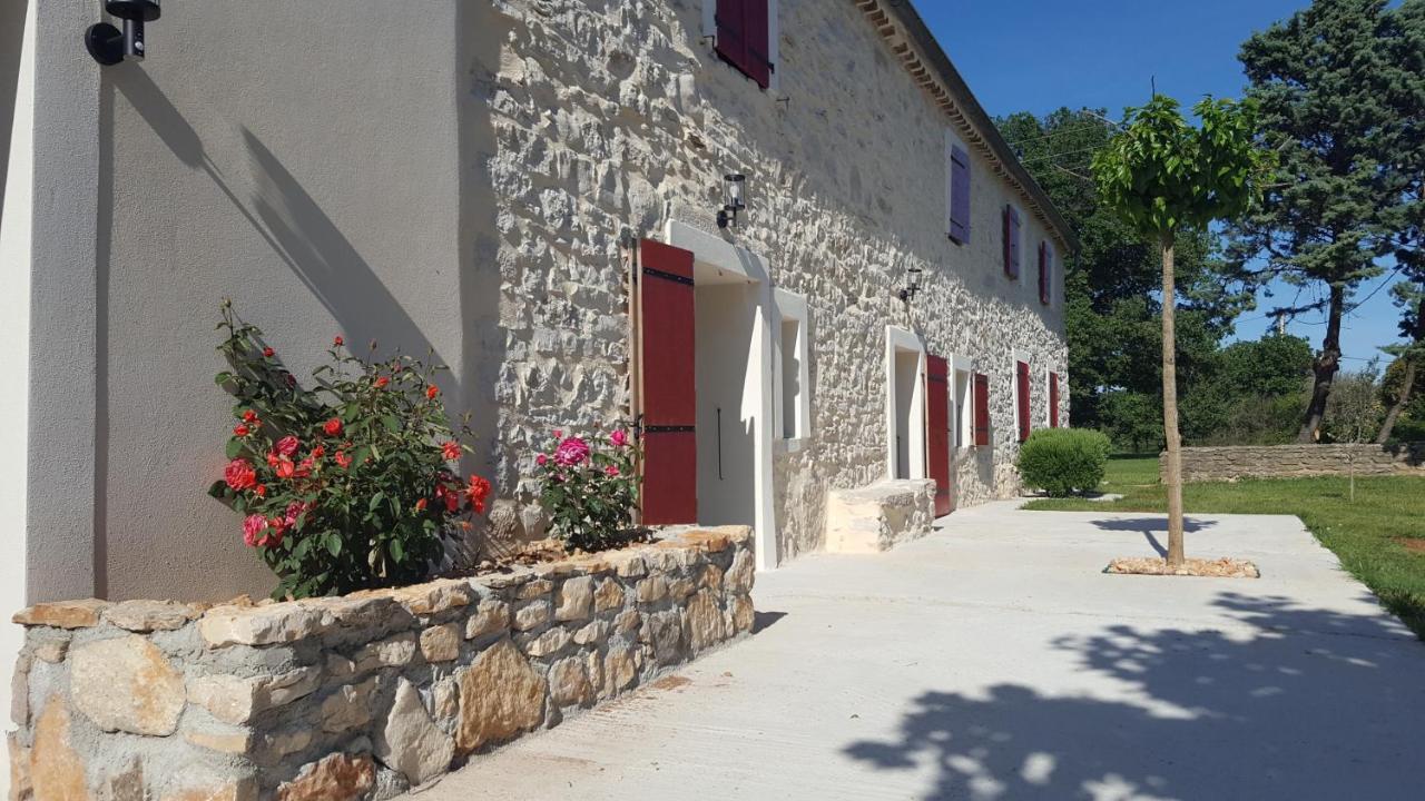 Gite "Le Couchant" Gras Luaran gambar